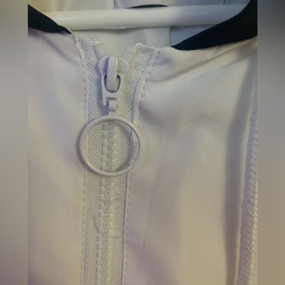 Jacket - Picture 3 of 4